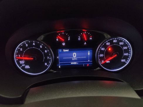 Used 2022 GMC Terrain SLE image 23