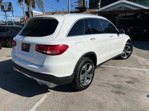 Used 2019 Mercedes-Benz GLC 300 w/ Premium Package image 5