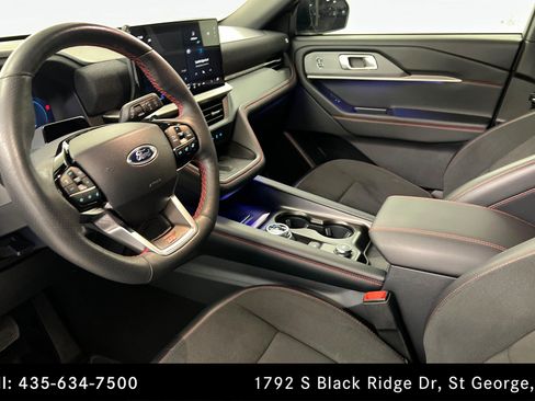 Used 2025 Ford Explorer ST AWD/4WD image 16