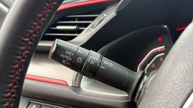 Used 2019 Honda Civic Type R image 14