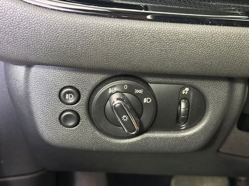 Used 2021 MINI Cooper Clubman S image 15