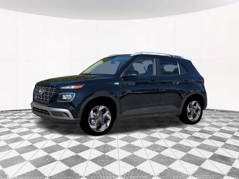 New 2026 Hyundai Venue SEL image 2