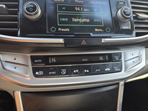 Used 2014 Honda Accord EX-L image 16