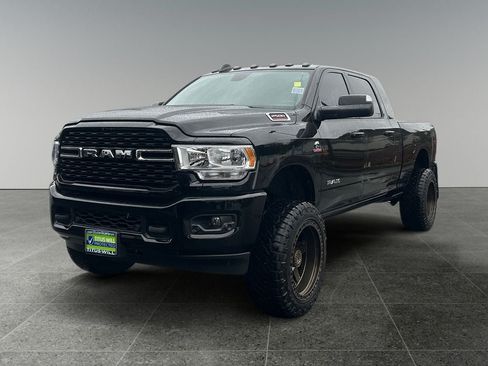 Used 2022 RAM 2500 Big Horn w/ Level A Equipment Group AWD/4WD image 3
