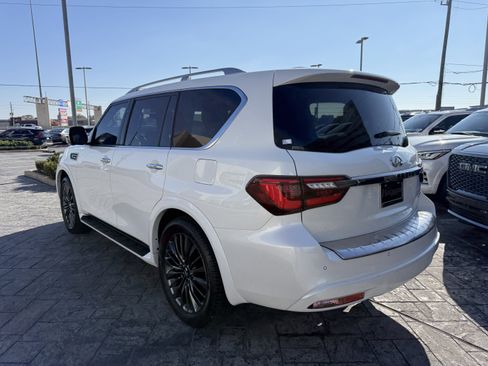 Certified 2024 INFINITI QX80 Premium Select image 5