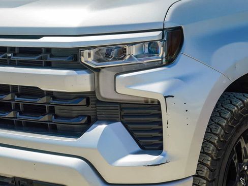 Used 2022 Chevrolet Silverado 1500 RST AWD/4WD image 6
