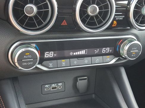Certified 2022 Nissan Sentra SR w/ Midnight Edition FWD image 16