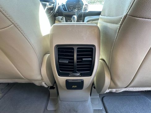 Used 2015 Ford C-MAX SEL w/ Equipment Group 302A image 28