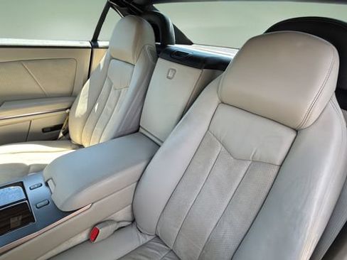 Used 2006 Cadillac XLR V RWD image 20