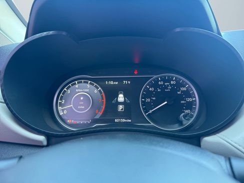 Used 2021 Nissan Versa SV image 12