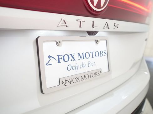 Used 2025 Volkswagen Atlas SE AWD/4WD image 40