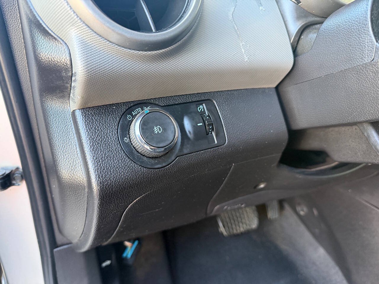 Used 2014 Chevrolet Sonic LTZ FWD image 20