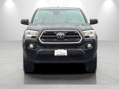Used 2019 Toyota Tacoma SR5 image 9