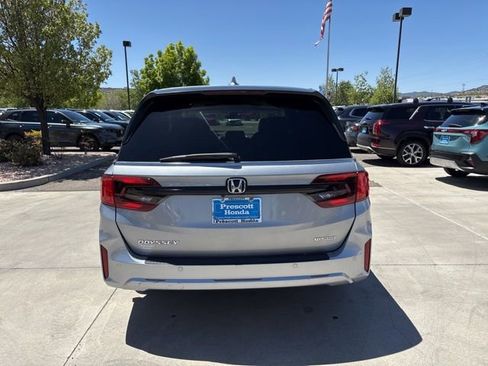 Certified 2025 Honda Odyssey Touring image 7