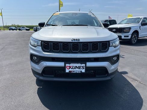 New 2025 Jeep Compass Latitude w/ Altitude Special Edition image 16