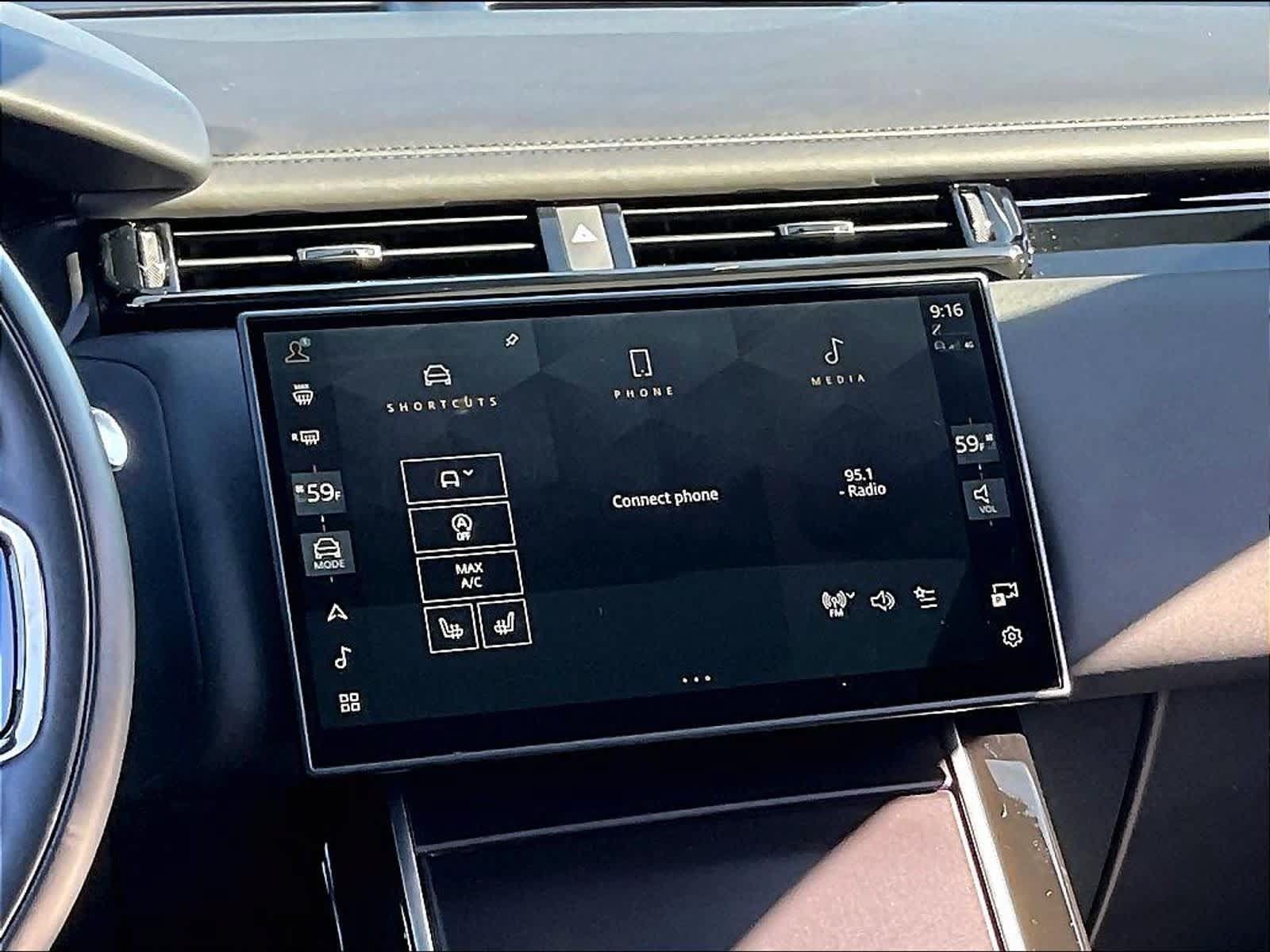 Used 2026 Land Rover Range Rover Velar Dynamic SE AWD/4WD image 9