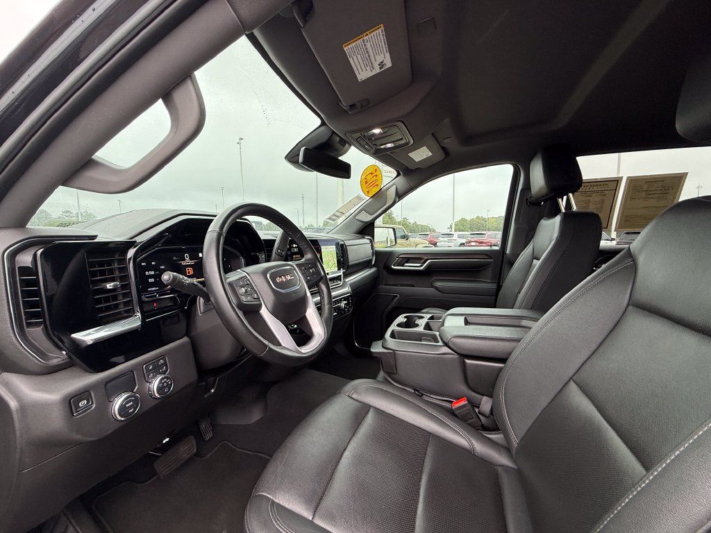 Used 2025 GMC Sierra 1500 SLT RWD image 20