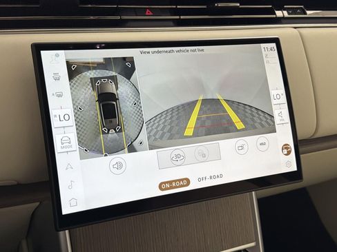 New 2026 Land Rover Range Rover SE image 17