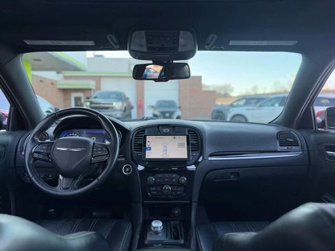 Used 2017 Chrysler 300 S w/ 300S Premium Group image 20