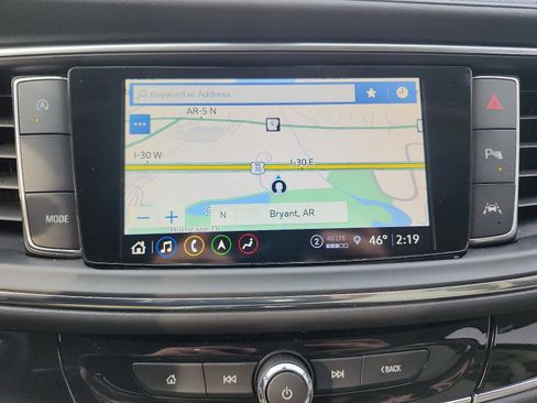 Certified 2024 Buick Enclave Avenir w/ Avenir Technology Package image 17