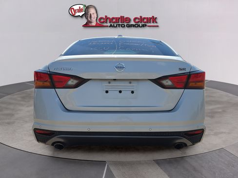 Used 2022 Nissan Altima 2.5 SR FWD image 4