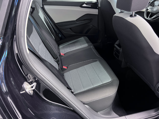 Certified 2025 Volkswagen Taos S FWD image 12