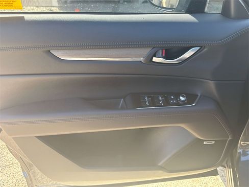Used 2023 MAZDA CX-5 Signature image 13