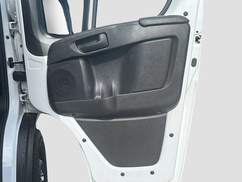 Used 2024 RAM ProMaster 2500 w/ Convenience Group FWD image 17