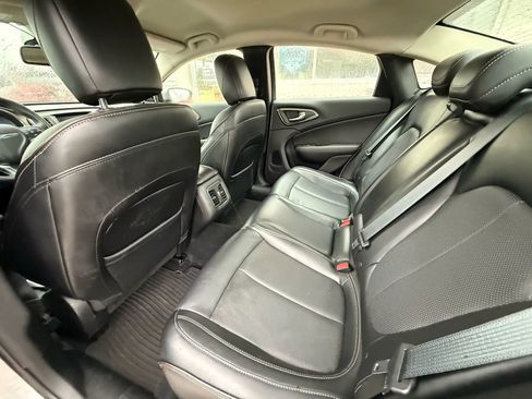 Used 2015 Chrysler 200 C w/ Navigation & Sound Group I image 10