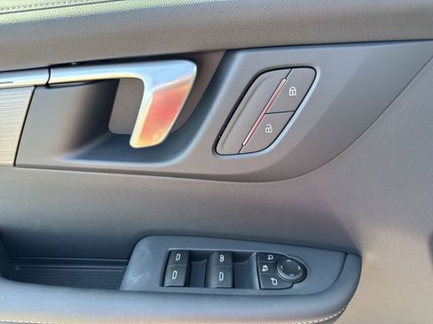 New 2026 Buick Enclave Preferred w/ Super Cruise Package image 13