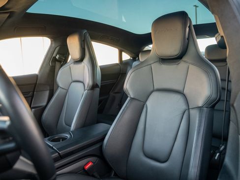 Certified 2021 Porsche Taycan Turbo S image 5