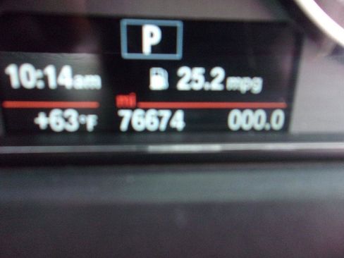 Used 2015 BMW 320i xDrive Sedan image 10