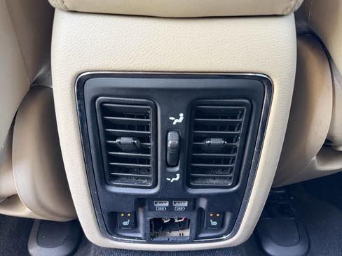 Used 2014 Jeep Grand Cherokee Limited w/ Trailer Tow Group IV image 30