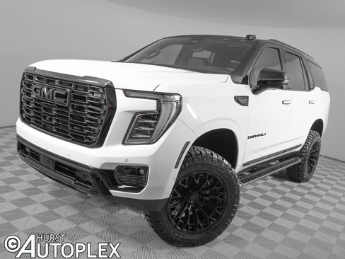 Used 2026 GMC Yukon Denali w/ Advanced Technology Package image 1