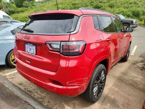 Used 2022 Jeep Compass Limited w/ (RED) Package AWD/4WD image 3