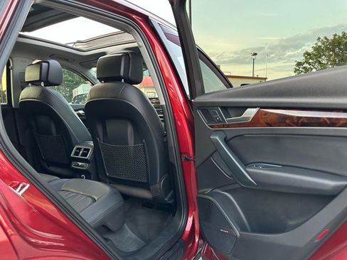 Used 2018 Audi Q5 2.0T Premium Plus w/ Premium Plus Package AWD/4WD image 17