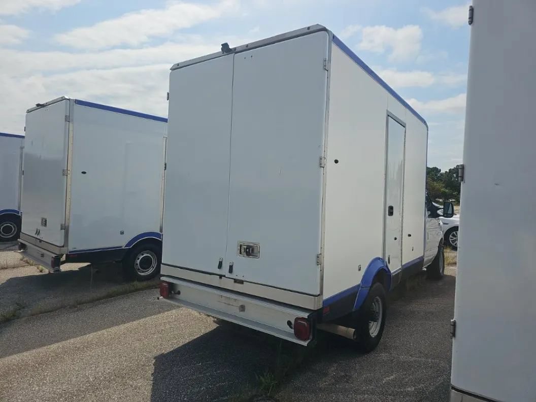 Used 2023 Ford E-350 and Econoline 350 Super Duty w/ Power Windows & Locks Group RWD image 3