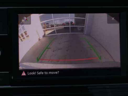 Used 2024 Volkswagen Jetta SE image 17