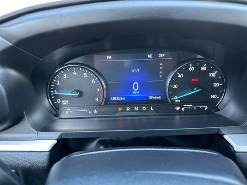 Used 2023 Ford Explorer XLT w/ Equipment Group 202A AWD/4WD image 30