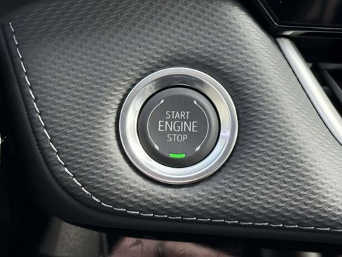 New 2026 Chevrolet Equinox LT w/ Convenience Package II image 18