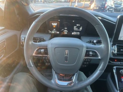 Used 2021 Lincoln Navigator Reserve w/ Equipment Group 208A image 31