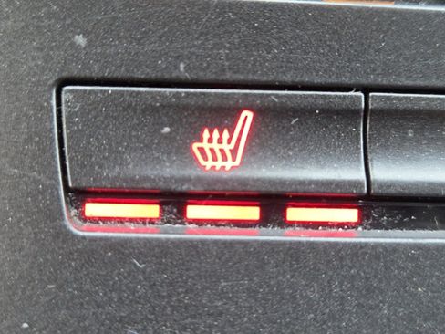 Used 2020 Lincoln Nautilus Premier w/ Equipment Group 101A image 6