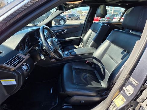Used 2012 Mercedes-Benz E 350 4MATIC Sedan image 9