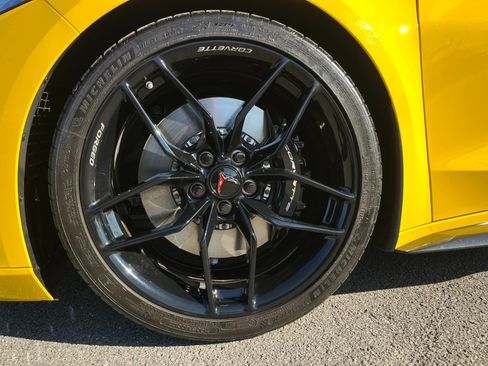 Used 2025 Chevrolet Corvette Z06 image 39