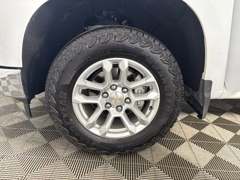 Certified 2025 Chevrolet Silverado 1500 LT w/ Z71 Off-Road Package image 20
