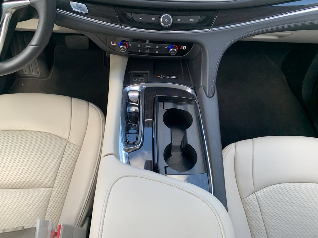 Used 2023 Buick Enclave Essence w/ Experience Buick Package FWD image 18