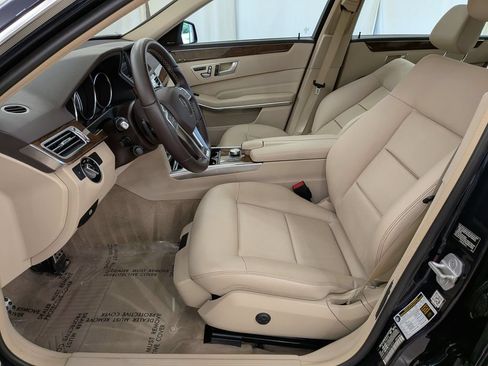 Used 2014 Mercedes-Benz E 350 4MATIC Sedan image 14