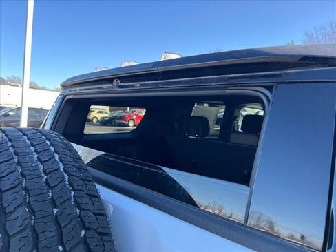 New 2025 GMC Hummer EV 3X image 6