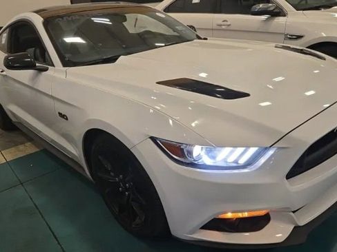 Used 2017 Ford Mustang GT w/ Black Accent Package RWD image 1
