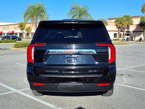 Used 2024 GMC Yukon SLE image 6